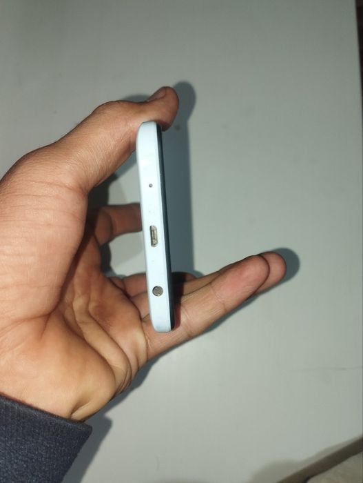 Redmi A2+ sotiladi