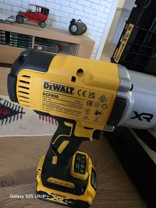Dewalt DCF900 impact