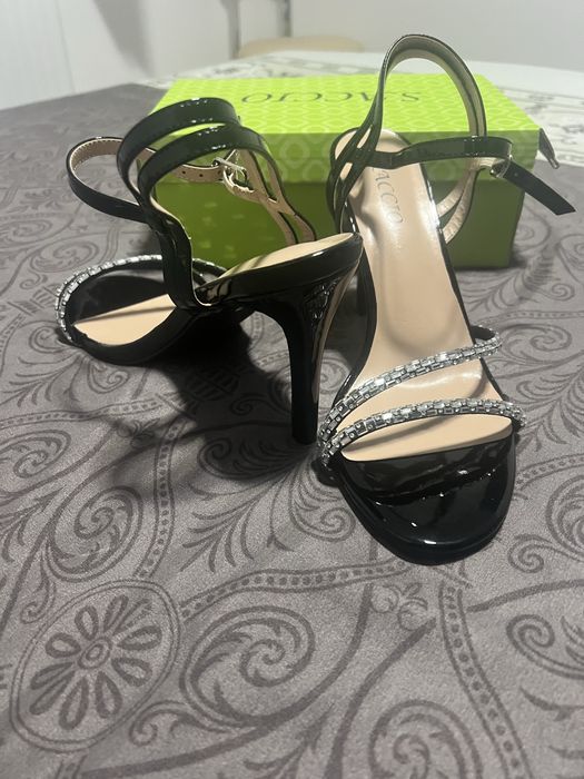 Sandale cu toc subtire