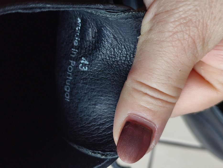 Естествена кожа черни мъжки обувки 43 номер