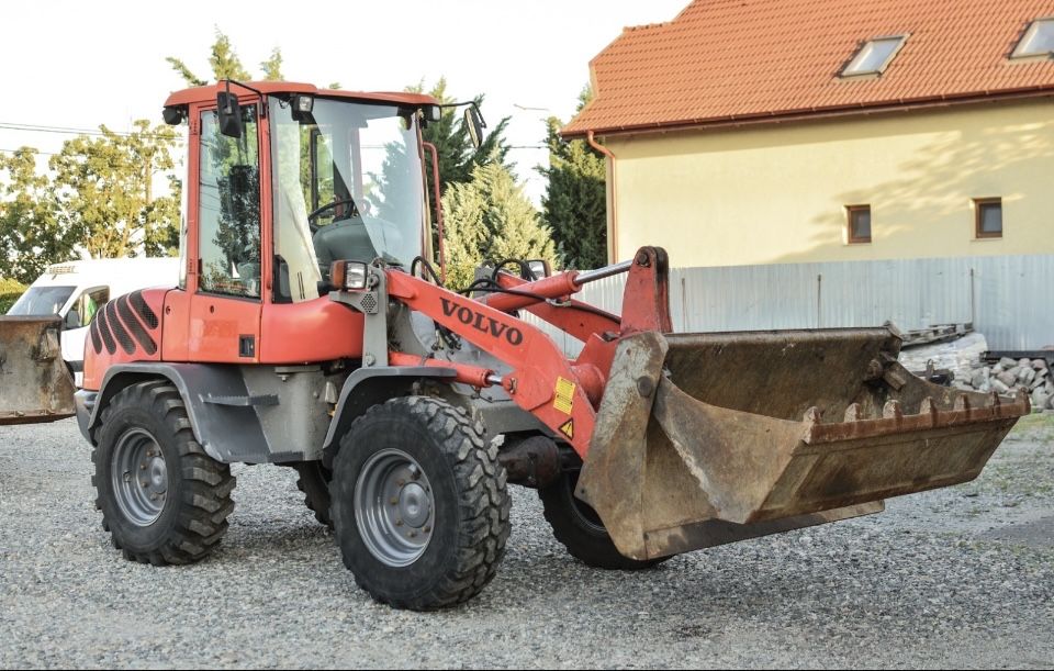 Incarcator frontal Volvo L30