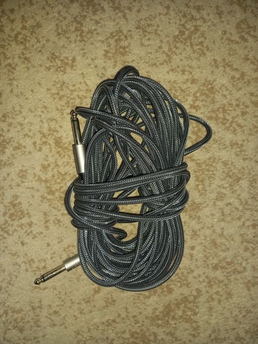 Гитара со звукоснимателем