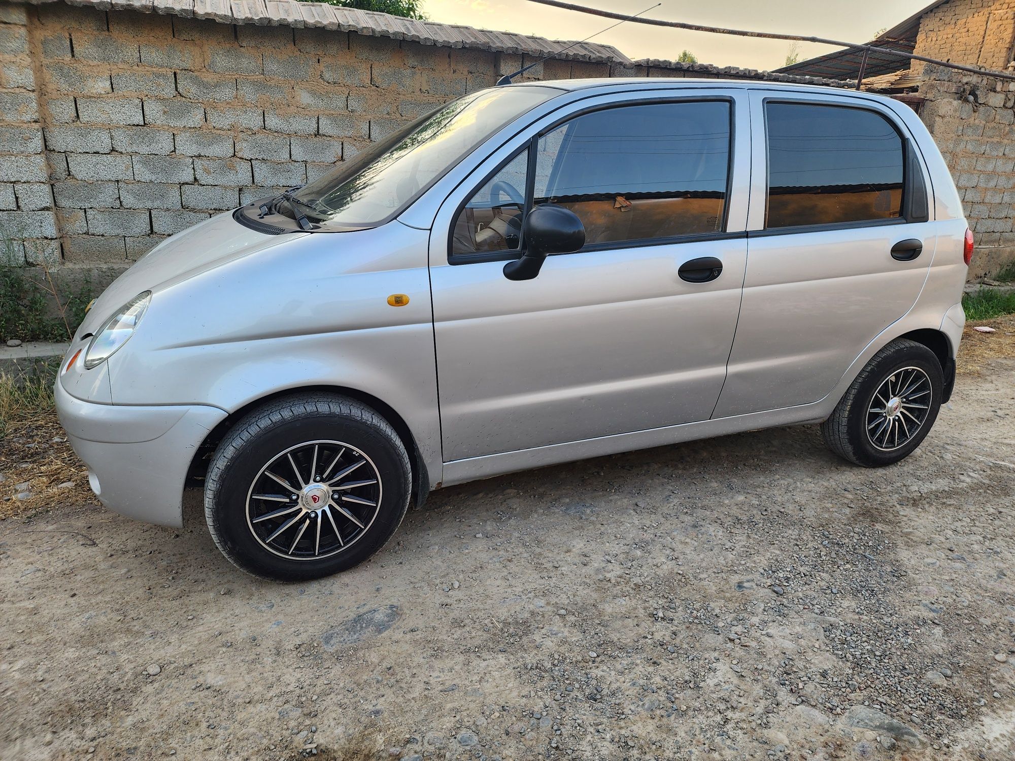 Matiz sotiladi 2013 yil