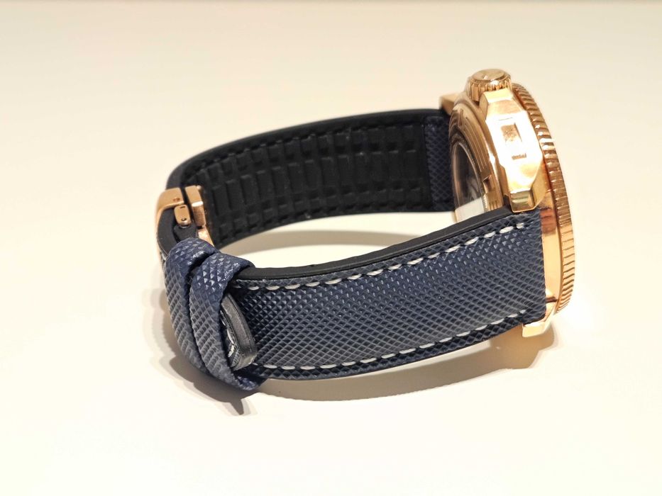 Продавам дайвър 300м  автоматик часовник"Tissot" Seastar Powermatic 80