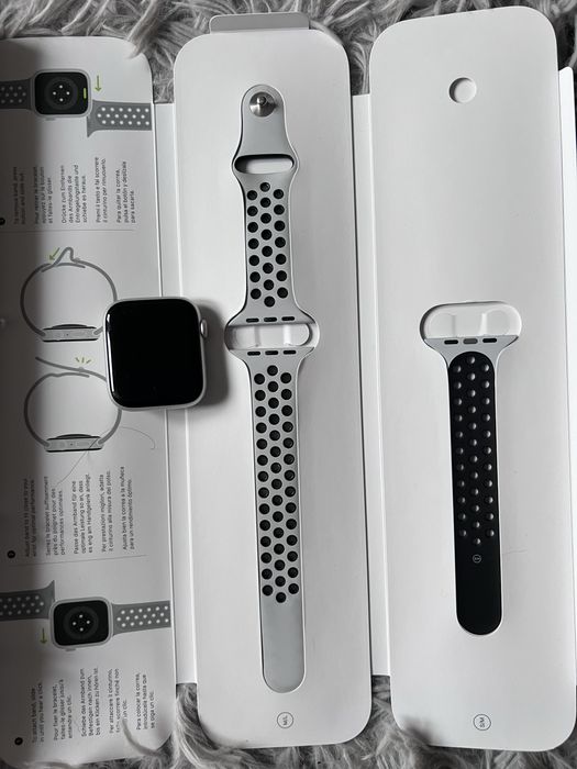 Apple watch SE Nike
