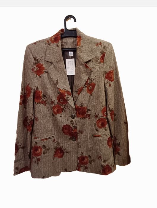 Разпродажба на нови сака