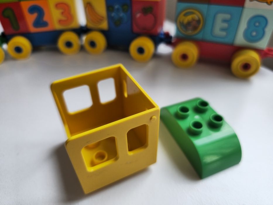 LEGO DUPLO - Trenul cu numere 10847