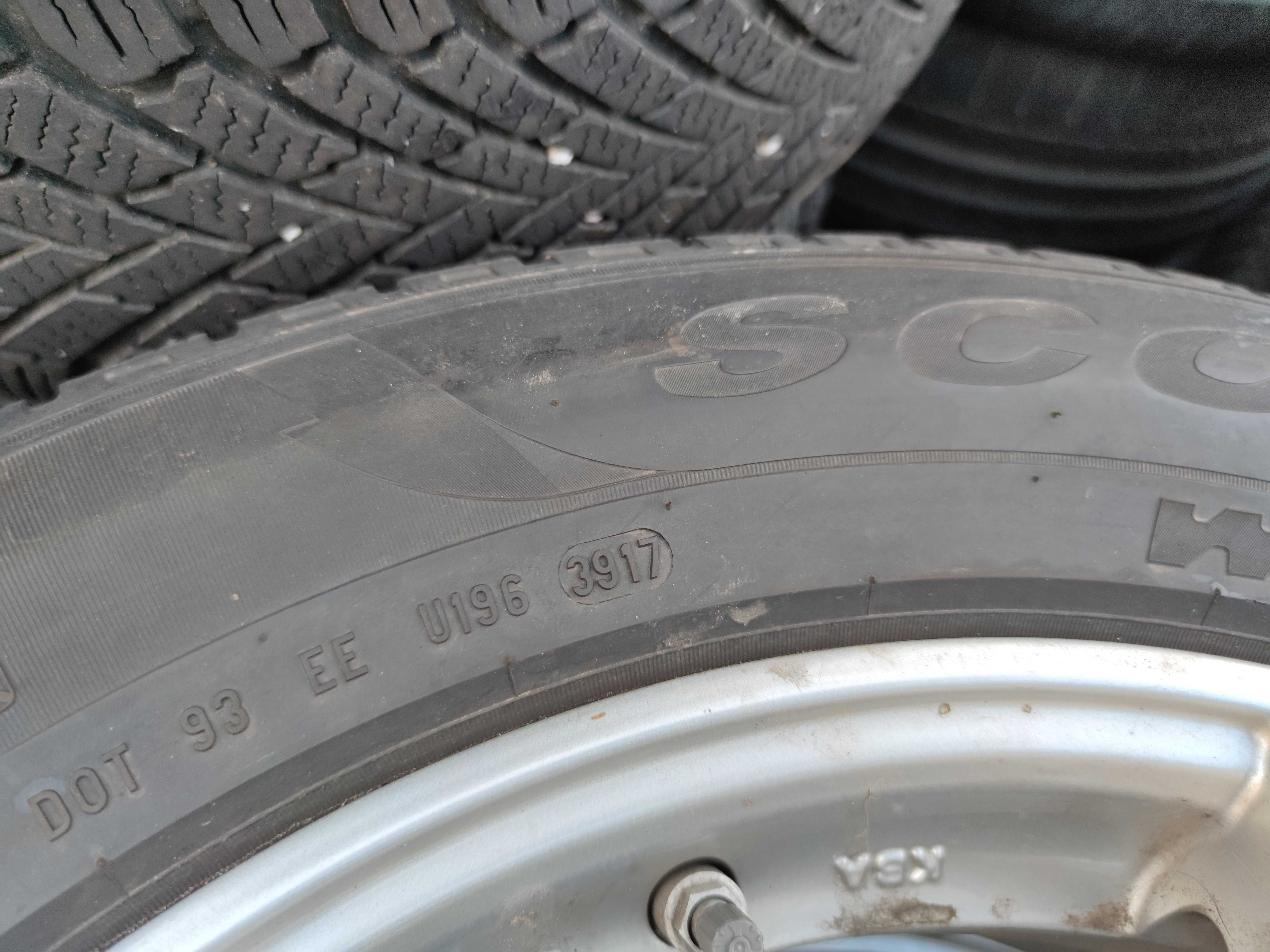 4бр Зимни Гуми 215 65 17 - Pirelli