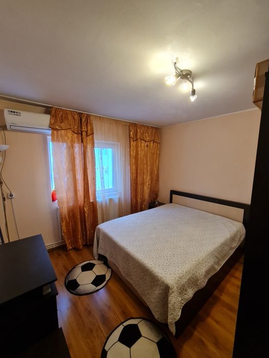 Apartament 2 camere , decomandat ,