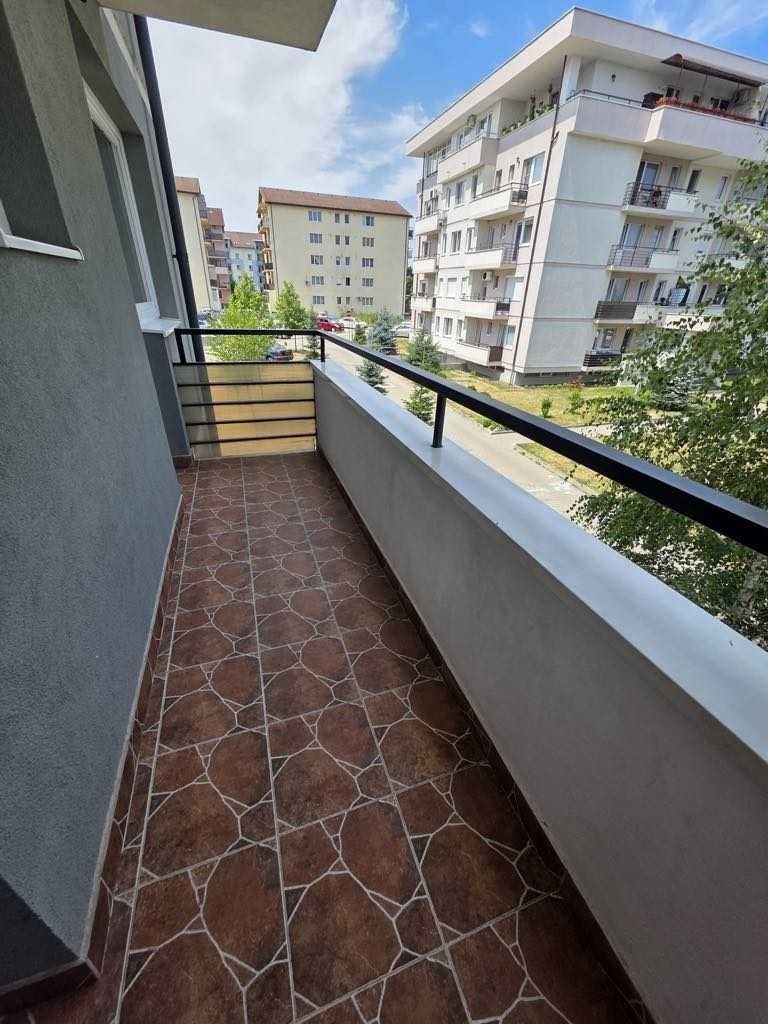 Apartament 54mp 2 camere si garaj supteran