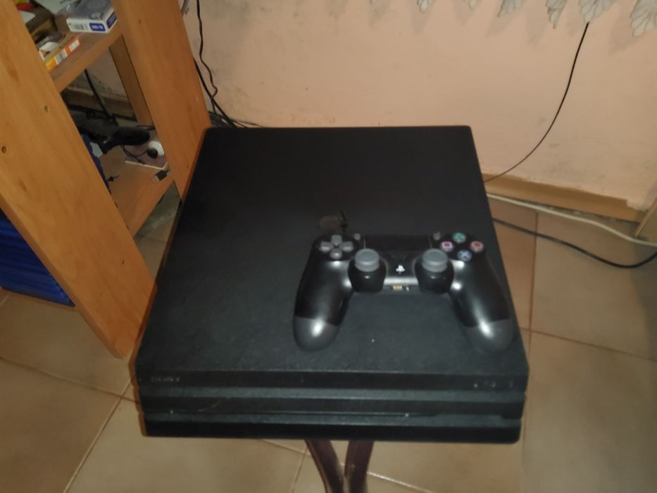 PS4 pro с много игри