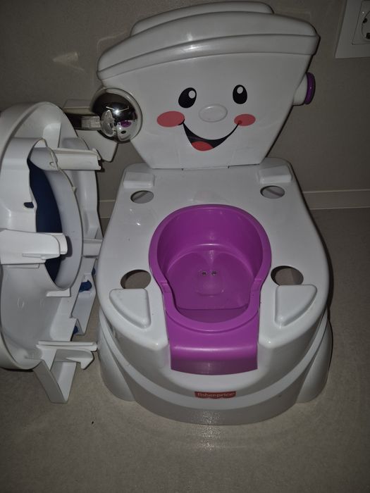 Fisher price музикална бебешка тоалетна