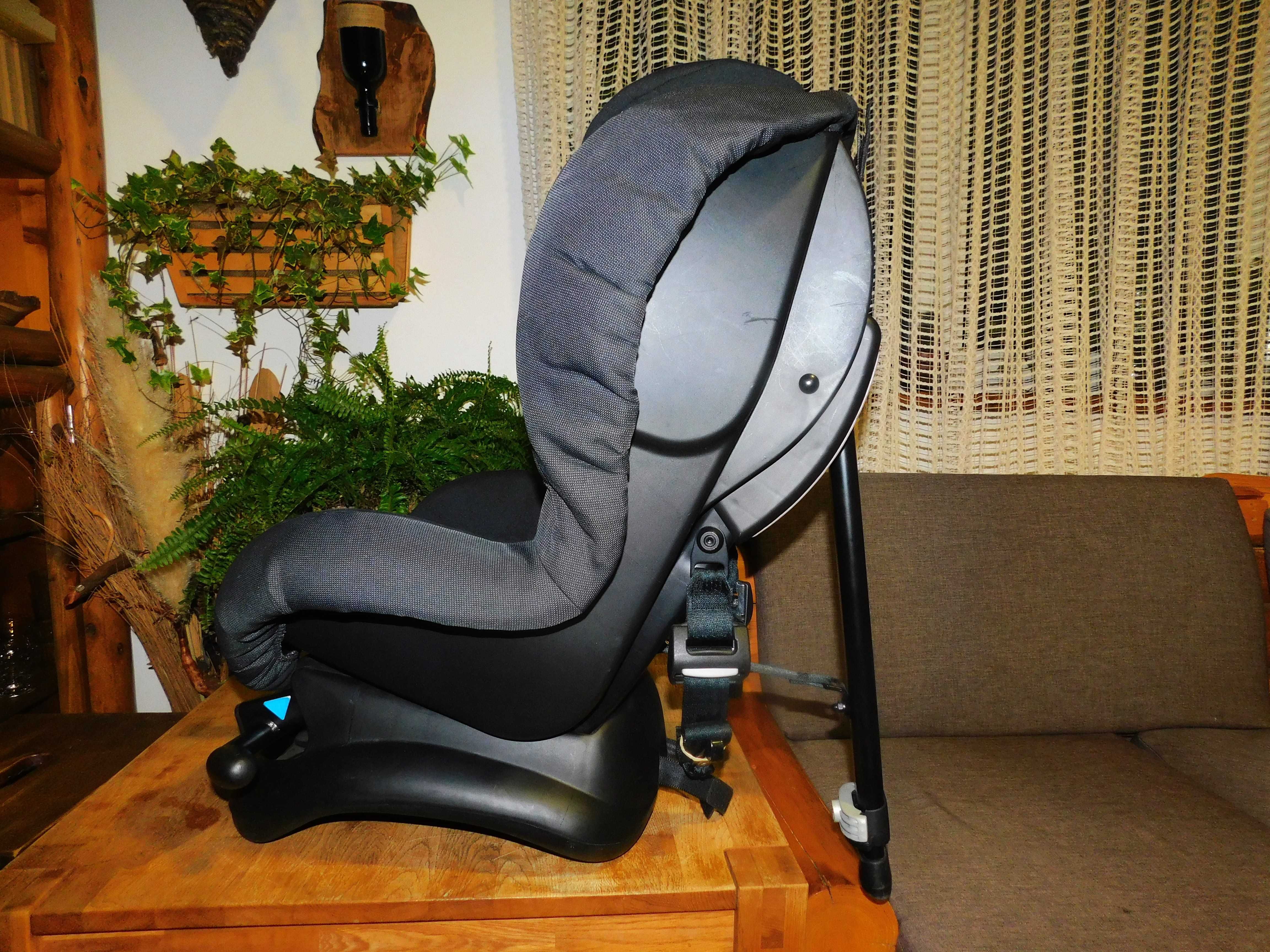 Scaun auto Maxi Cosi  * 9-25 kg * rear facing