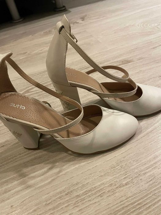 Pantofi Iutta nr. 36