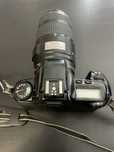 Canon eos 3000 с обектив