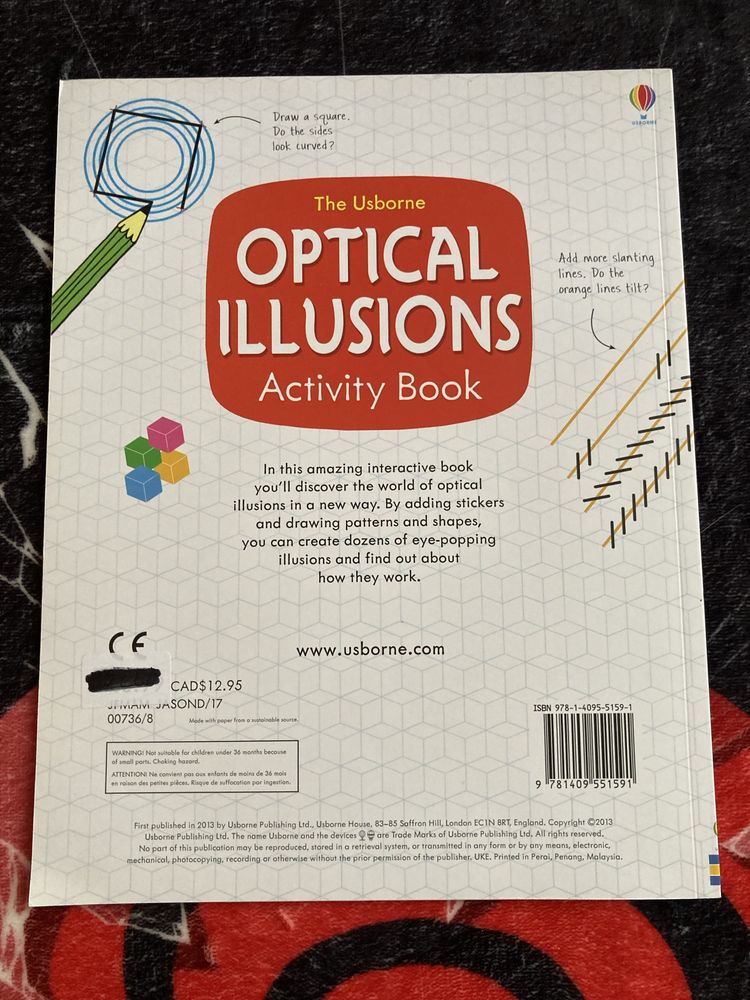 Optical Illusions activity book carte copii