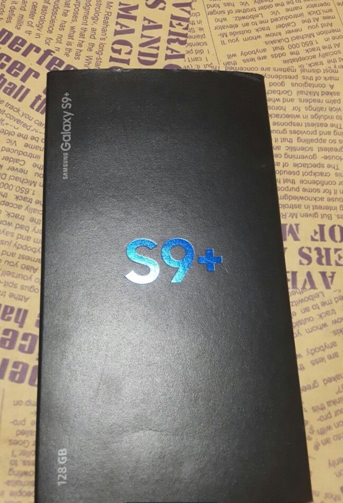 Cutie Samsung S9 + plus stare perfecta + cadou adaptor sim si pin