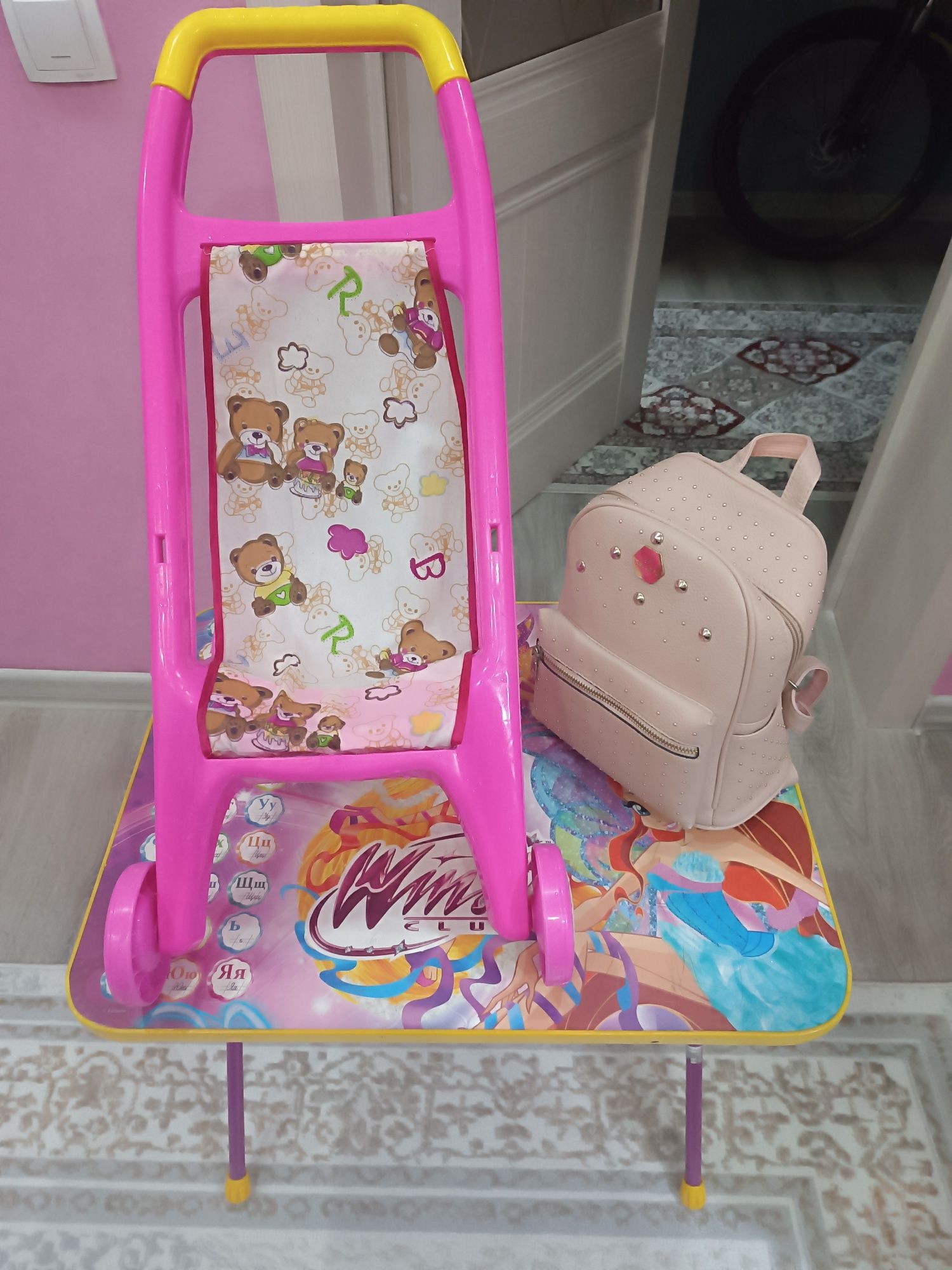 Детский стол для девочки