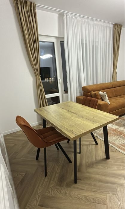 Masa dining/ de bucatarie extensibila