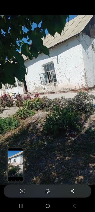 Samarqand vil ishtixon tumanida 30 sotix li hovli sotiladi 35000$