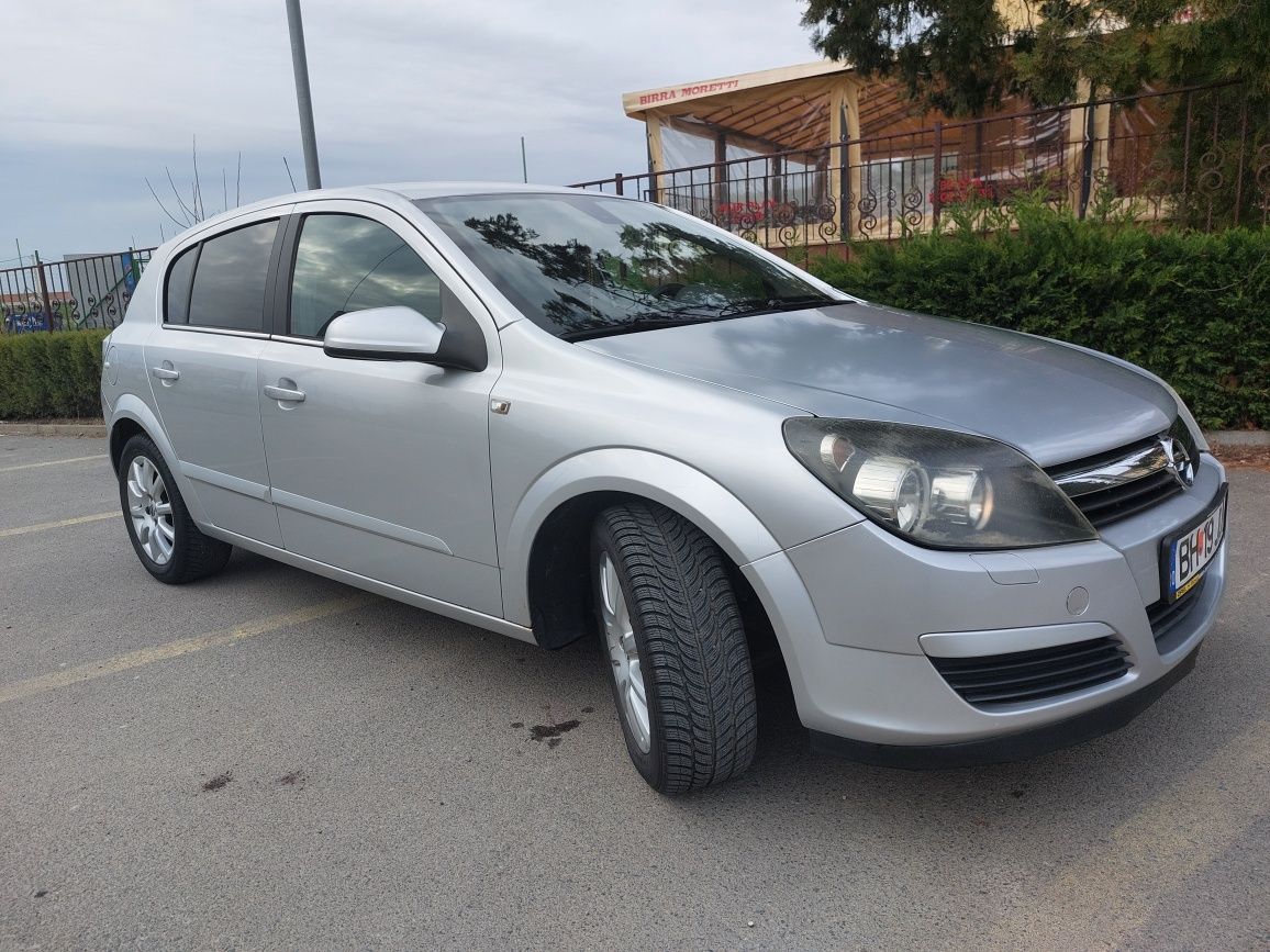 Vând Opel Astra H 1.6 Twinport,benzina,105 Cp