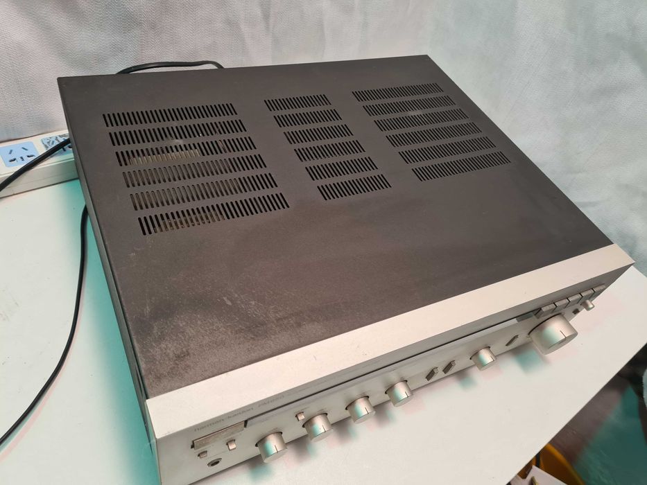 Amplificator Harman Kardon pm650 butoane fosnesc