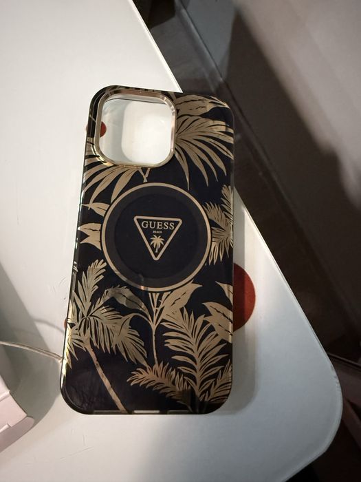 Кейс iPhone 16 Pro Max guess 2броя