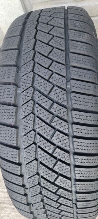 Una bucata  iarna 225 45 18, 235 55 17 pirelli,235 60 18 continental