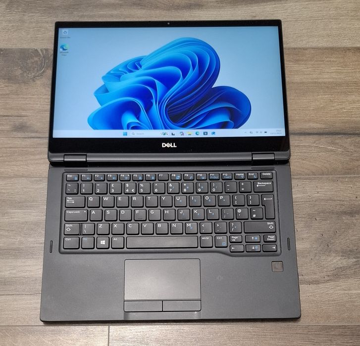 Dell Latitude 7390 2-in-1 Touchscreen | i7-8650U | 8GB RAM | 512SSD |