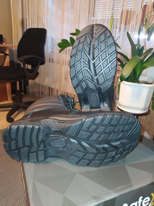 Зимни обувки SaveX