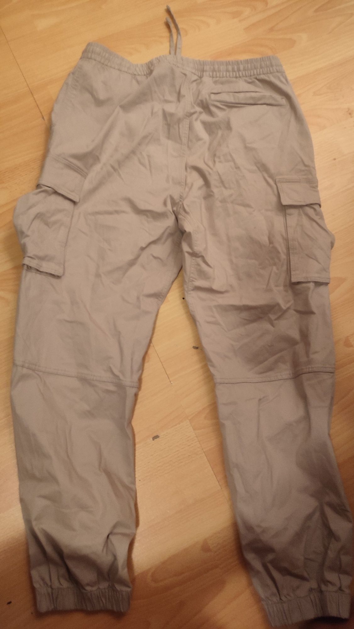 Pantaloni cargo h and m