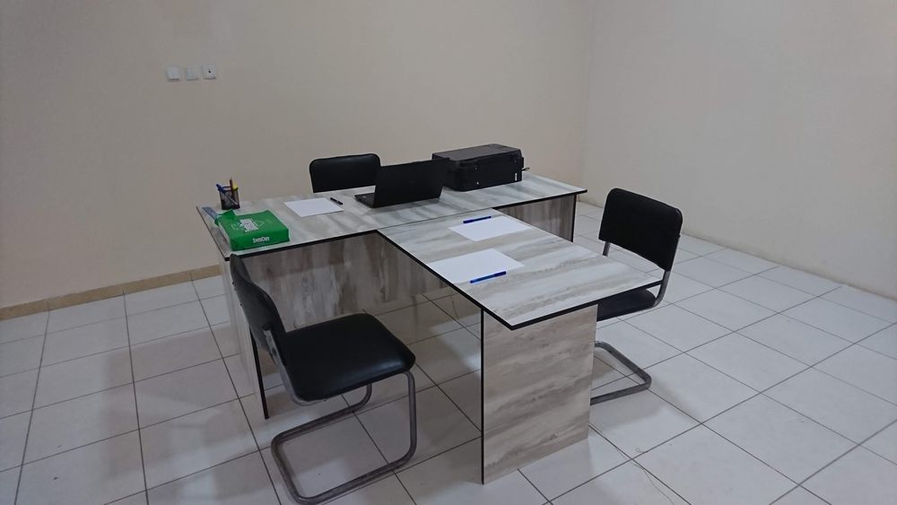 Stol stul, ofis mebeli