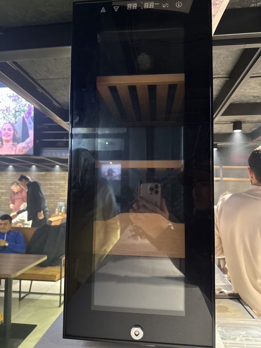 Хьюмидор Холодильник новый покупали за 1250$