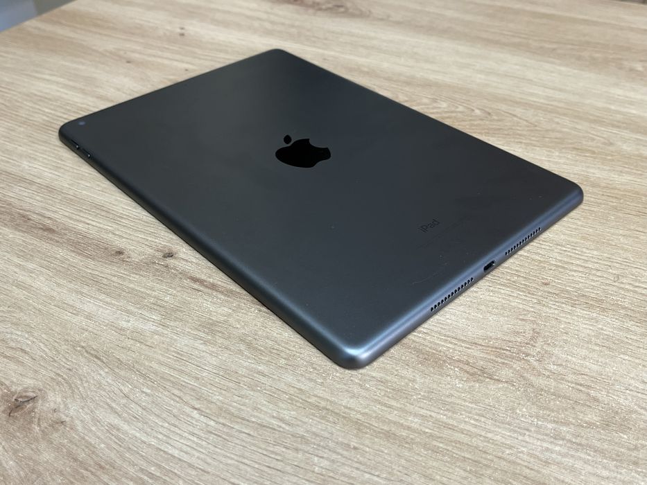 Apple IPad 9th Gen. 64GB + Apple Pencil Перфектен