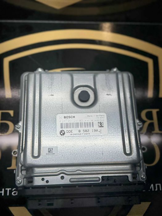 Блок ECU / Управляващ блок на двигателя BMW 8582190