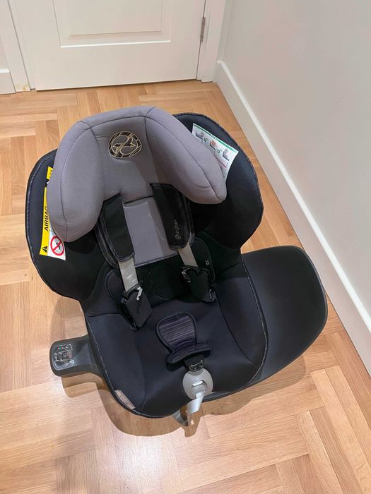 Столче за кола Cybex Sirona с Isofix база