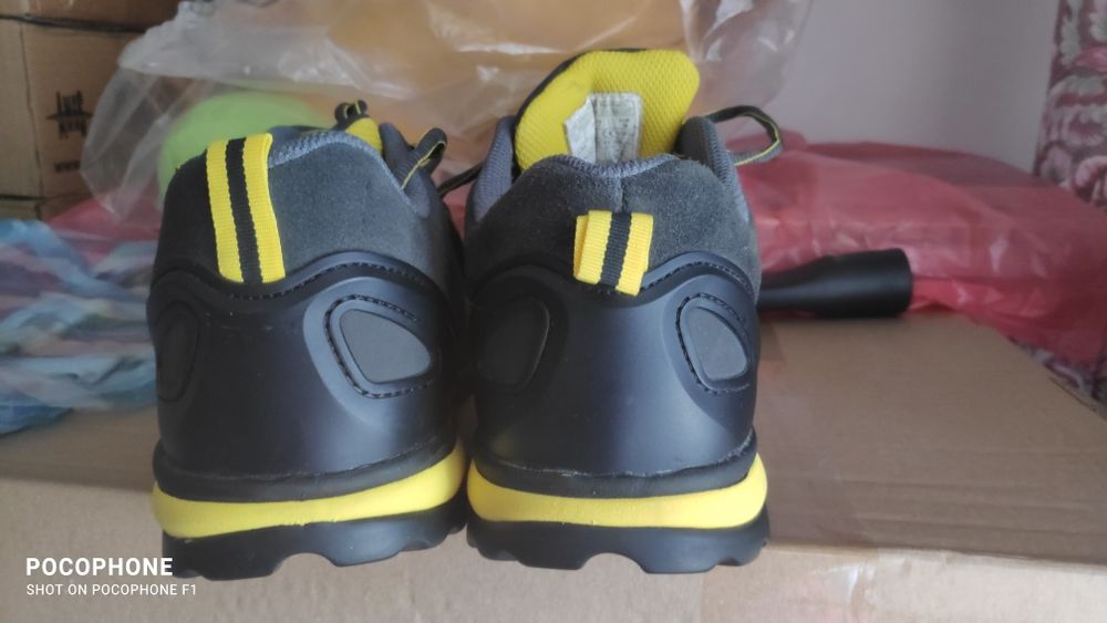 Încălțăminte de lucru