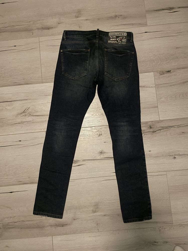 Blugi/jeans Dsquared marime 30 (nu amiri, gucci, prada, louis vuitton)