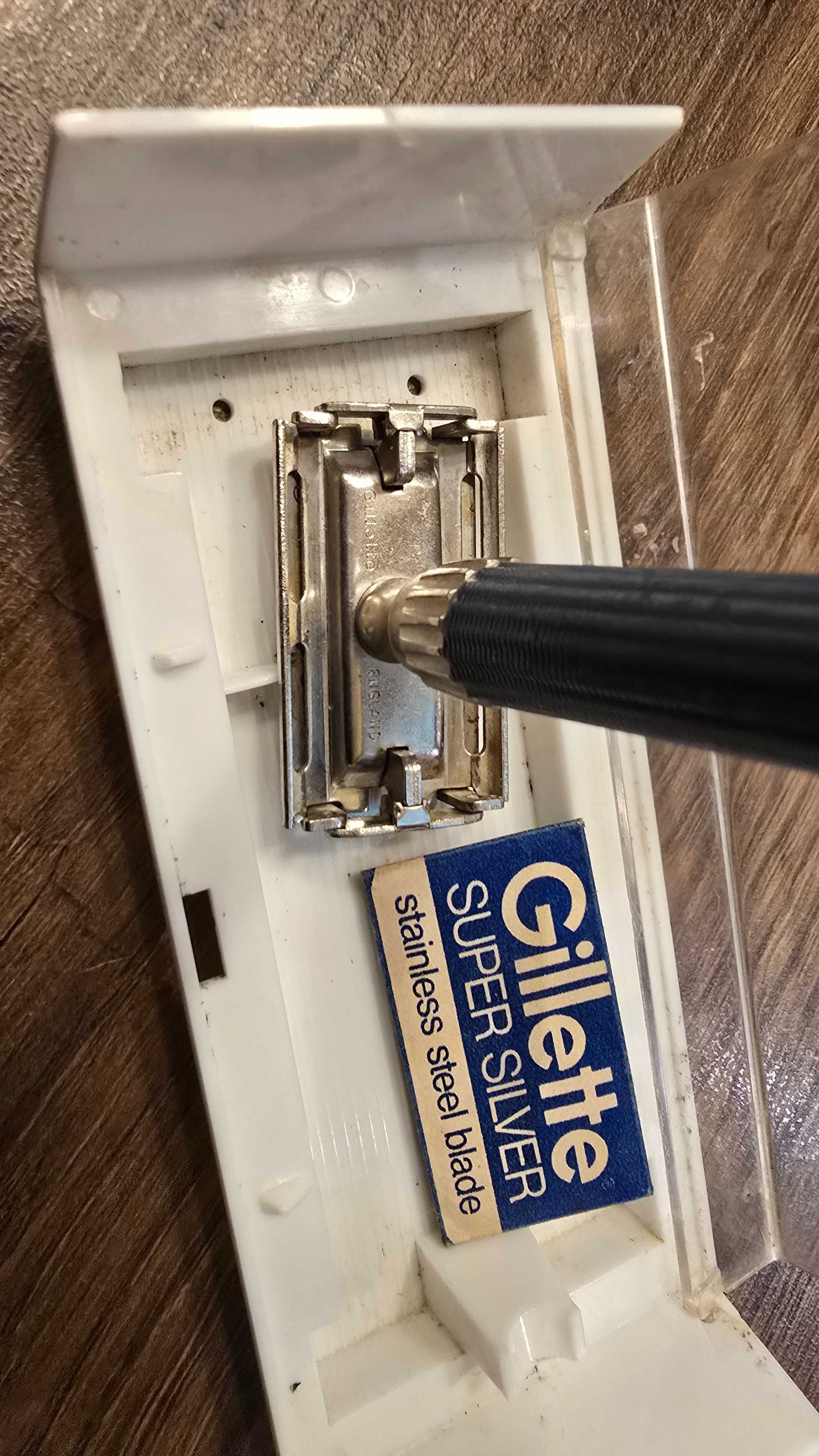 Самобръсначка Gillette Knack  2 бр.