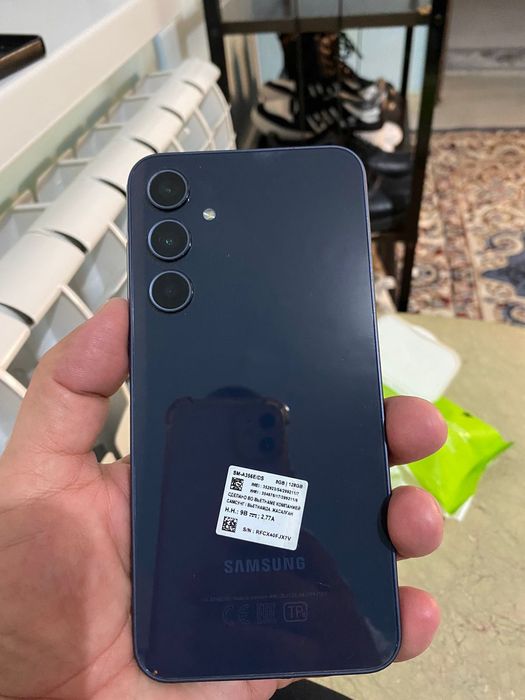 Самсунг А35 128 г