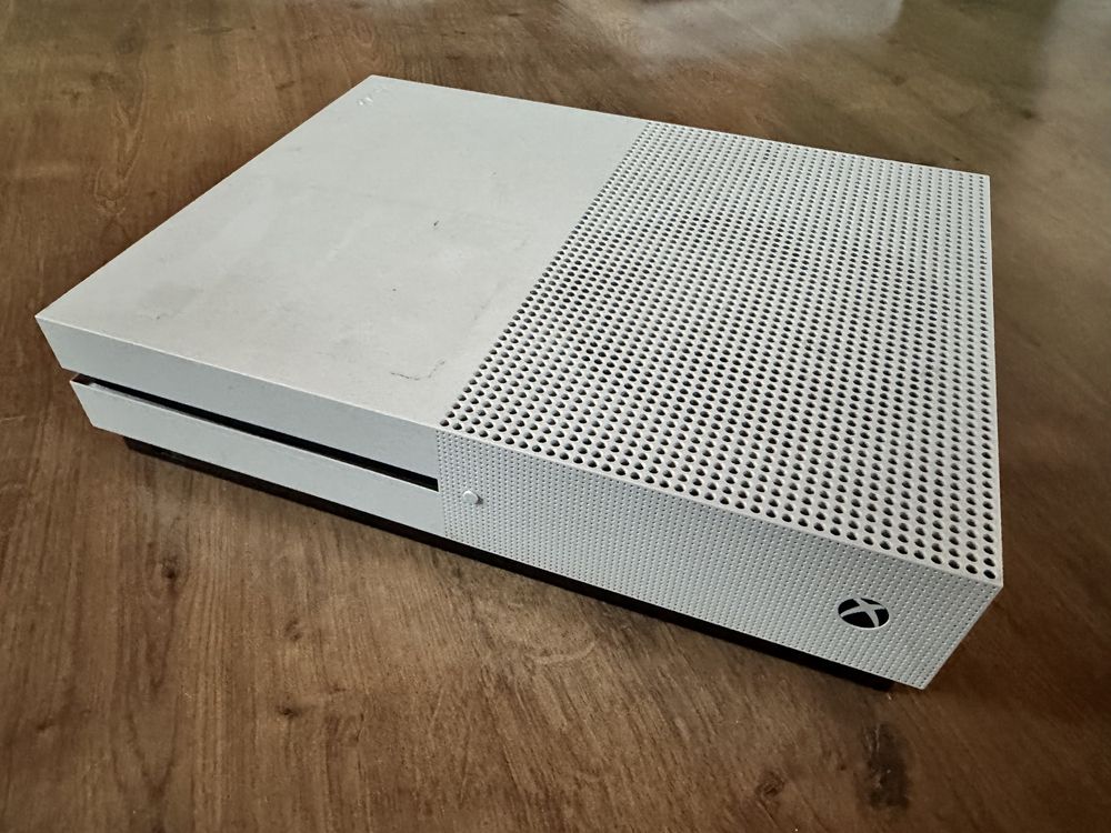 Xbox One S, 1 tb