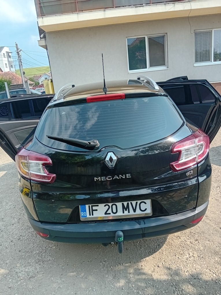 Vând renault megane