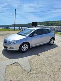 Opel astra j 2011