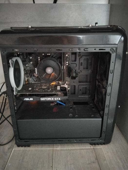 Calculator/PC/Unitate de Gaming