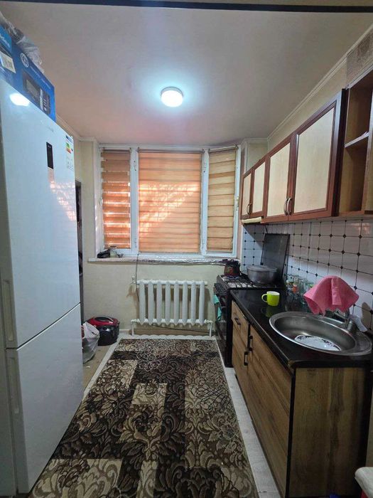 Продаётся 2х комн квартира на 1 этаже Ор-р Университет Овир