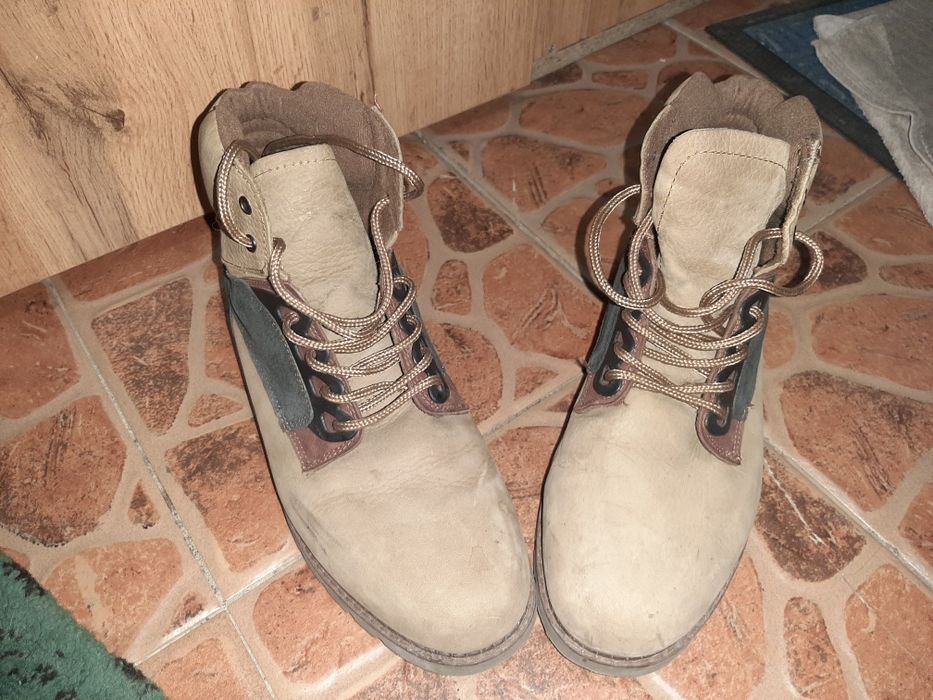 Демисезонные ботинки в отличном состоянии