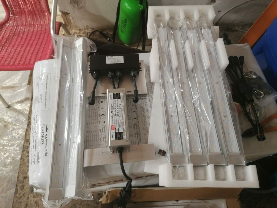 Led grow lamps cu controler si Uv