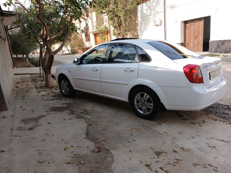 Laseti 2010yil avtomat