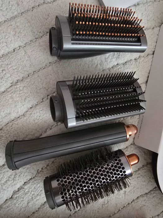 Ondulator multistyler Dyson HS05 Airwrap Nichel-Cupru | in garantie