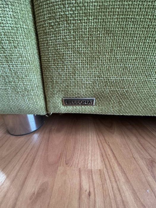 Разтегателен диван